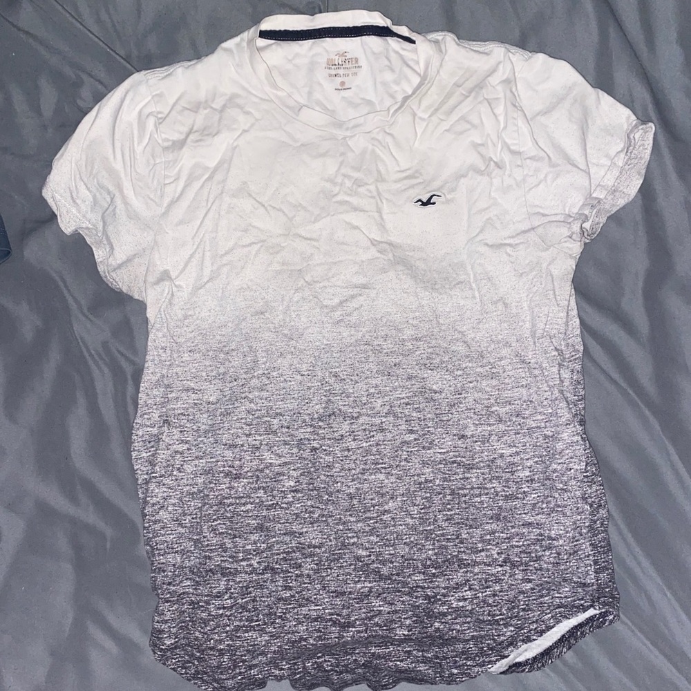 Hollister T-Shirt
